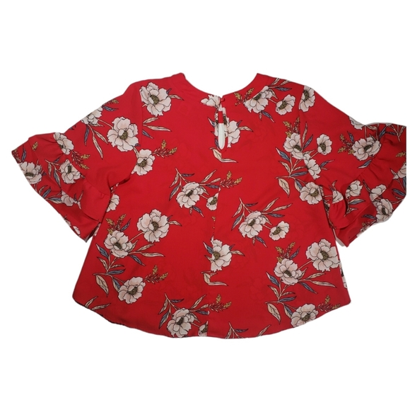 Urban Romantics Red Floral Bell Sleeve Top Blouse Size Small - Picture 3 of 9